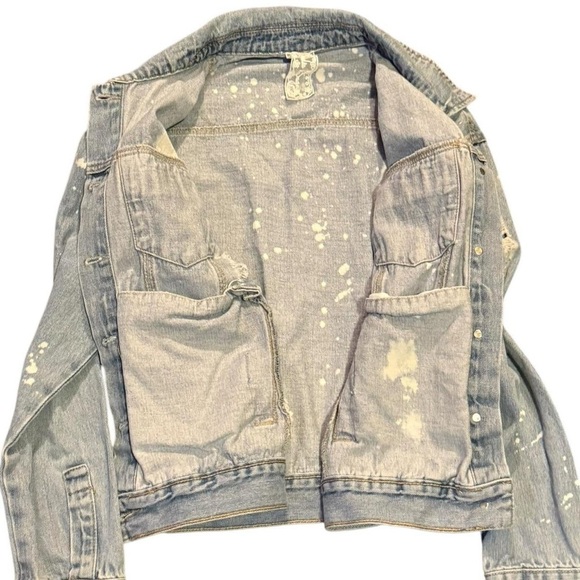 Sadie & Sage Distressed denim jacket with bleach splatter detail #grunge - Picture 3 of 6